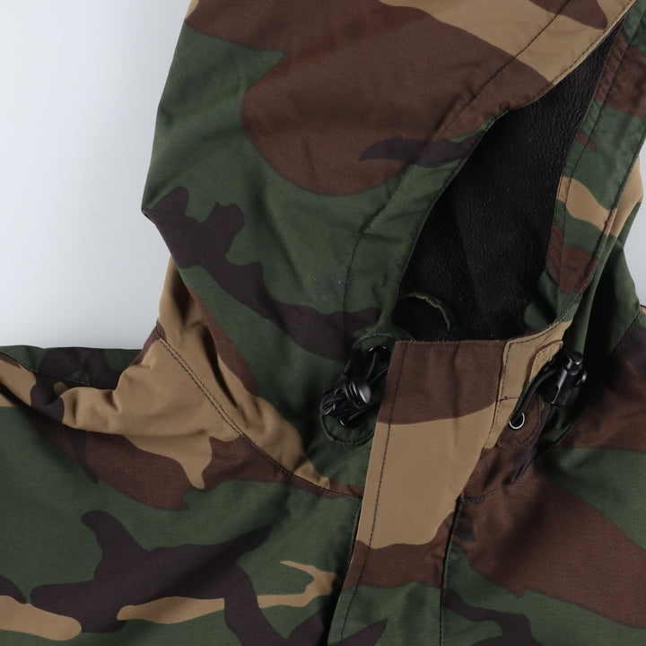 Carhartt NIMBUS PULLOVER Camouflage Pattern Woodland Camo Anorak Parka, Men's Size Medium Nylon Khaki type Vintage Second Hand