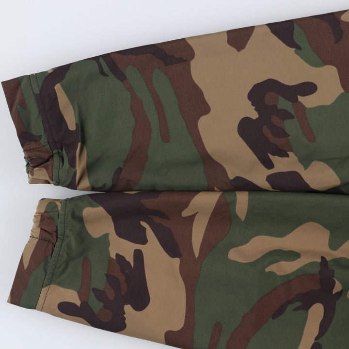 Carhartt NIMBUS PULLOVER Camouflage Pattern Woodland Camo Anorak Parka, Men's Size Medium Nylon Khaki type Vintage Second Hand