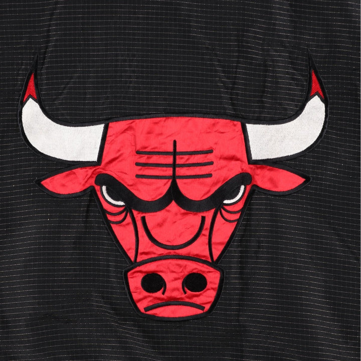 LOGO Athletic NBA Chicago Bulls Padded Puffer Jacket, Men's Size L Nylon red type Vintage Second Hand