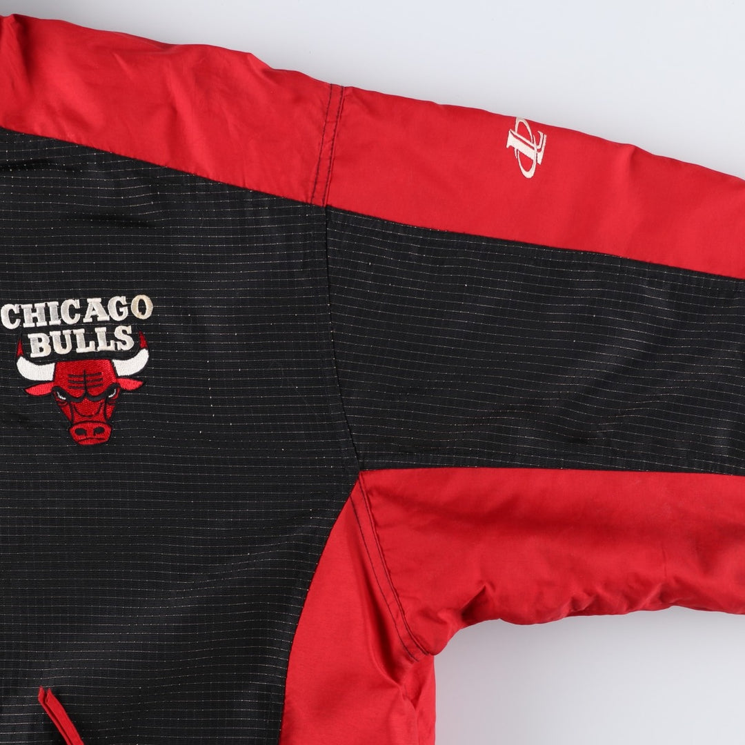 LOGO Athletic NBA Chicago Bulls Padded Puffer Jacket, Men's Size L Nylon red type Vintage Second Hand