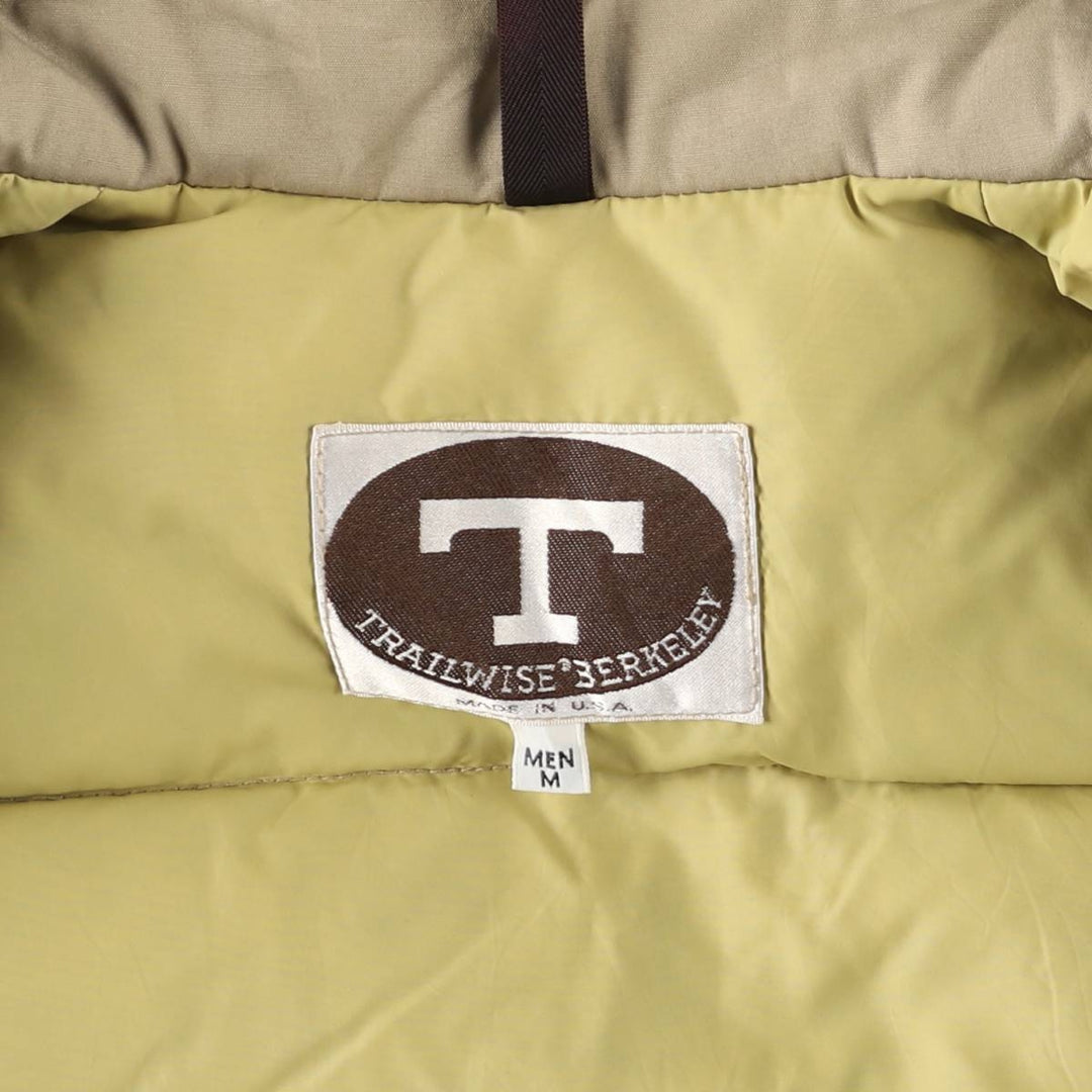 Vintage Trailwise Berkeley Down Jacket, Made in the USA, Men's Size Medium polyester Beige type Vintage Second Hand