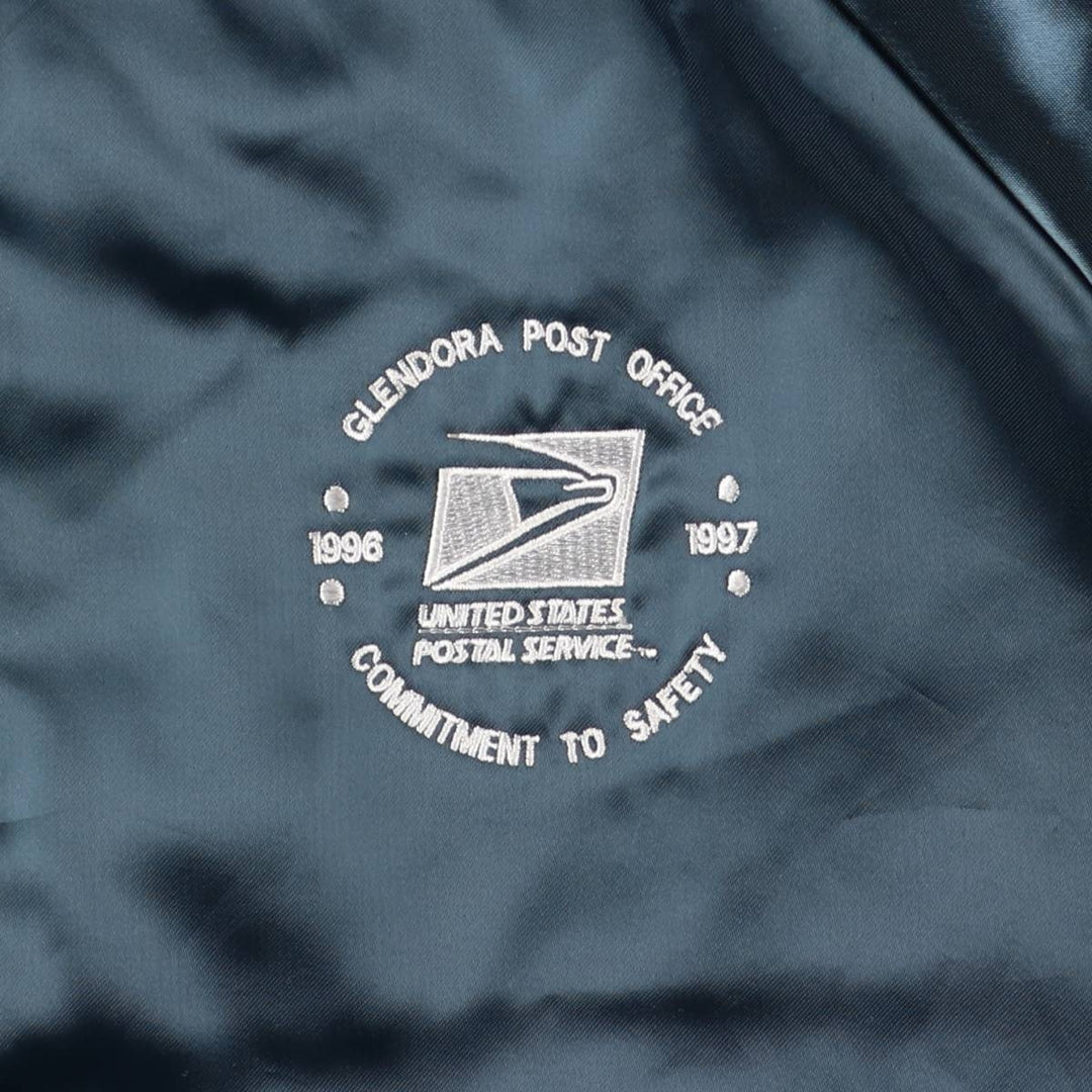 Vintage 90'S AUBURN nylon jacket with back logo, made in the USA, size L. Nylon navy blue type Vintage Second Hand