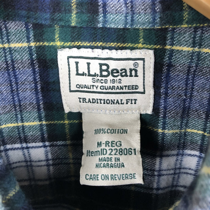 Vintage LL Bean tartan check long-sleeve button-down flannel shirt from the 90'S to 00s, size M. cotton green type Vintage Second Hand