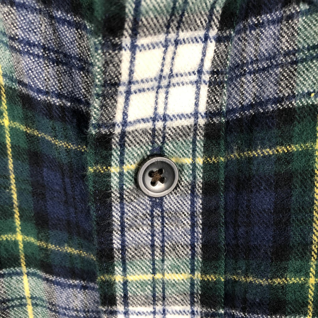 Vintage LL Bean tartan check long-sleeve button-down flannel shirt from the 90'S to 00s, size M. cotton green type Vintage Second Hand