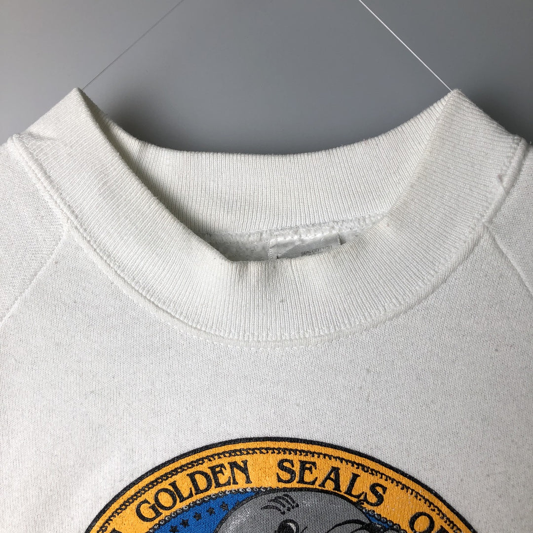 Vintage 90'S Fruit of the Loom Seal Pattern Animal Sweatshirt, Made in USA, Men's Size L cotton white type Vintage Second Hand