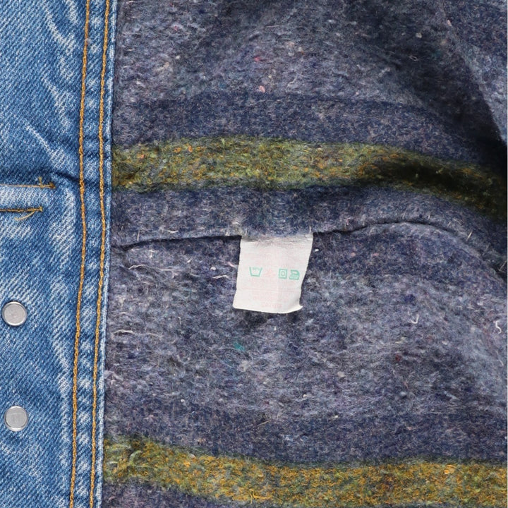 Vintage Lee STORM RIDER denim jacket from the 1980'S and 1990s, size L, men's. cotton blue type Vintage Second Hand