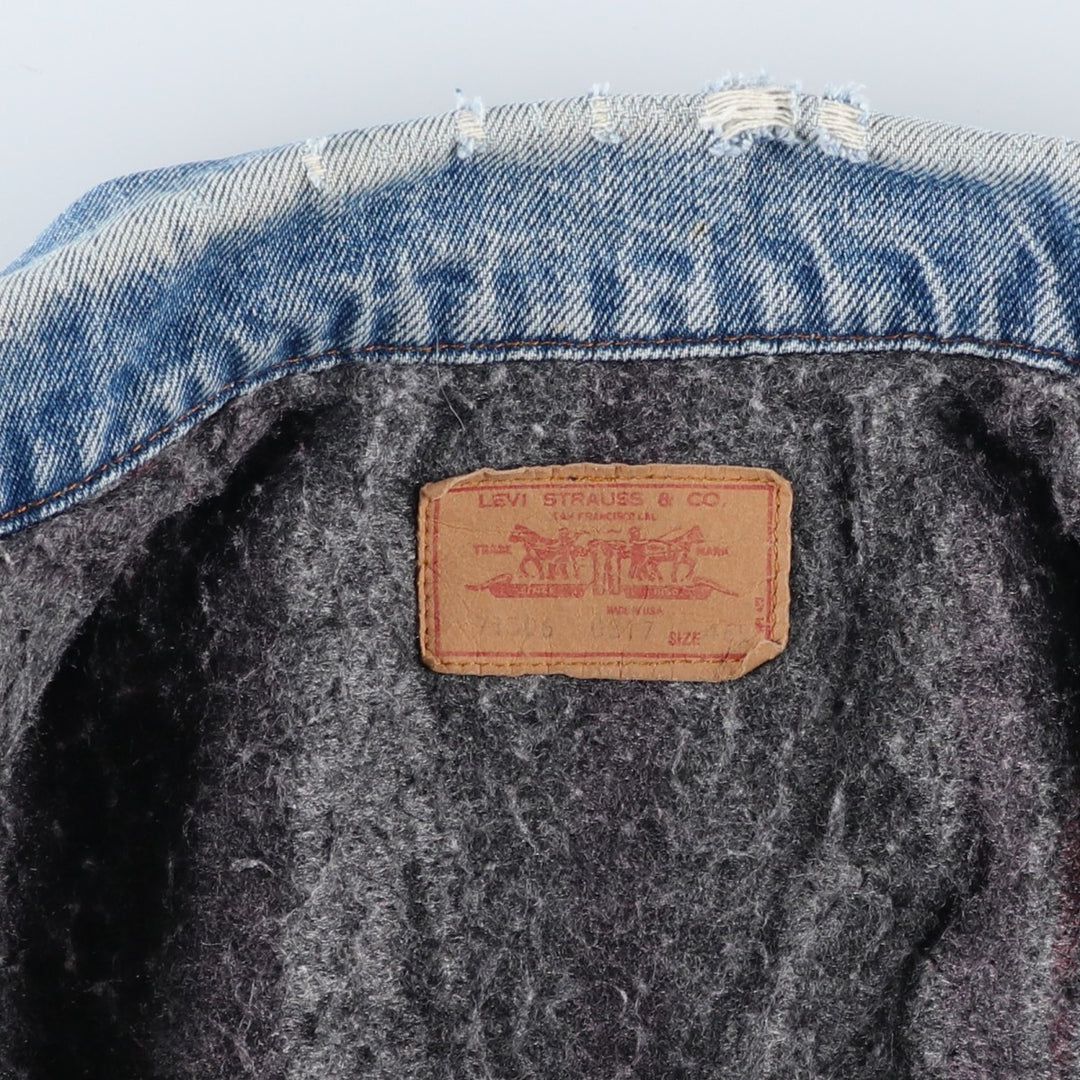Vintage Levi's 71506-0317 denim jacket, made in the USA, size L. unclear blue type Vintage Second Hand