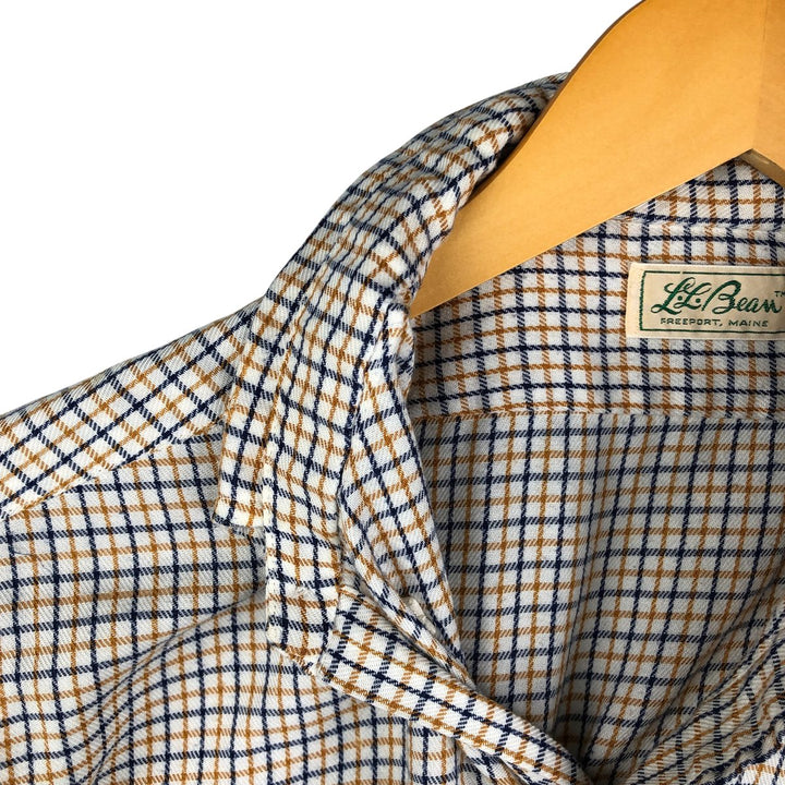 Vintage 1970'S LLBean Light Flannel Check Shirt, Long Sleeve Button-Down, Men's Size Medium, with White Cursive Tag cotton white type Vintage Second Hand