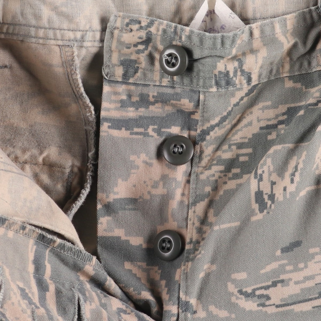 Authentic US military USAF camouflage pattern military cargo pants, made in the USA, women's size L (w28) Nylon Khaki type Vintage Second Hand