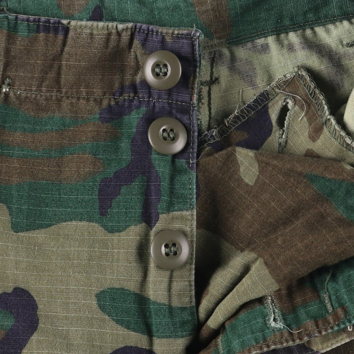 Authentic US military camouflage woodland camo ripstop military cargo pants, X-SMALL-SHORT, women's size M (w26). cotton Khaki type Vintage Second Hand