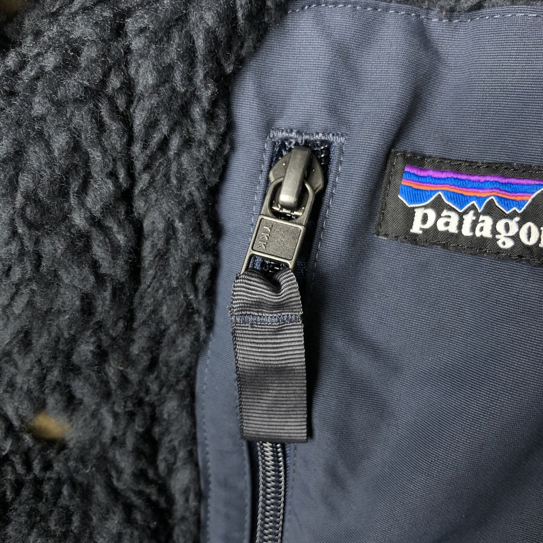 Patagonia 27588FA21 Reversible Fleece Down Vest, Men's Size Medium polyester navy blue type Vintage Second Hand