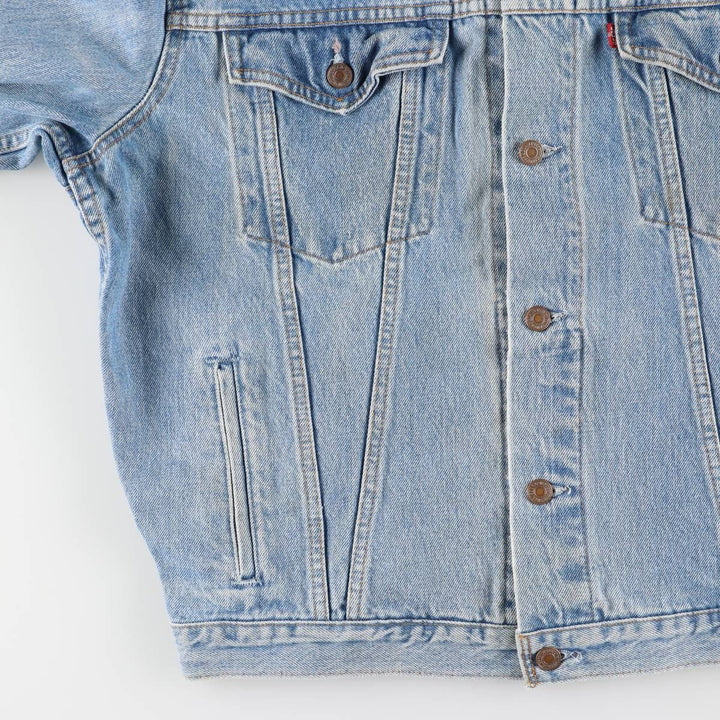 Levi's denim jacket, made in Canada, men's size M cotton blue type Vintage Second Hand