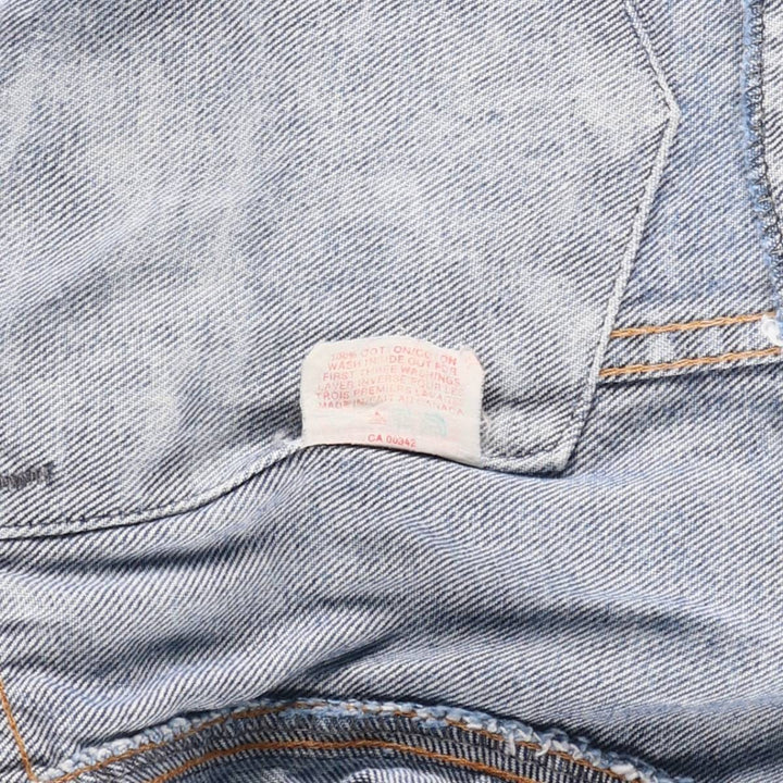 Levi's denim jacket, made in Canada, men's size L cotton blue type Vintage Second Hand