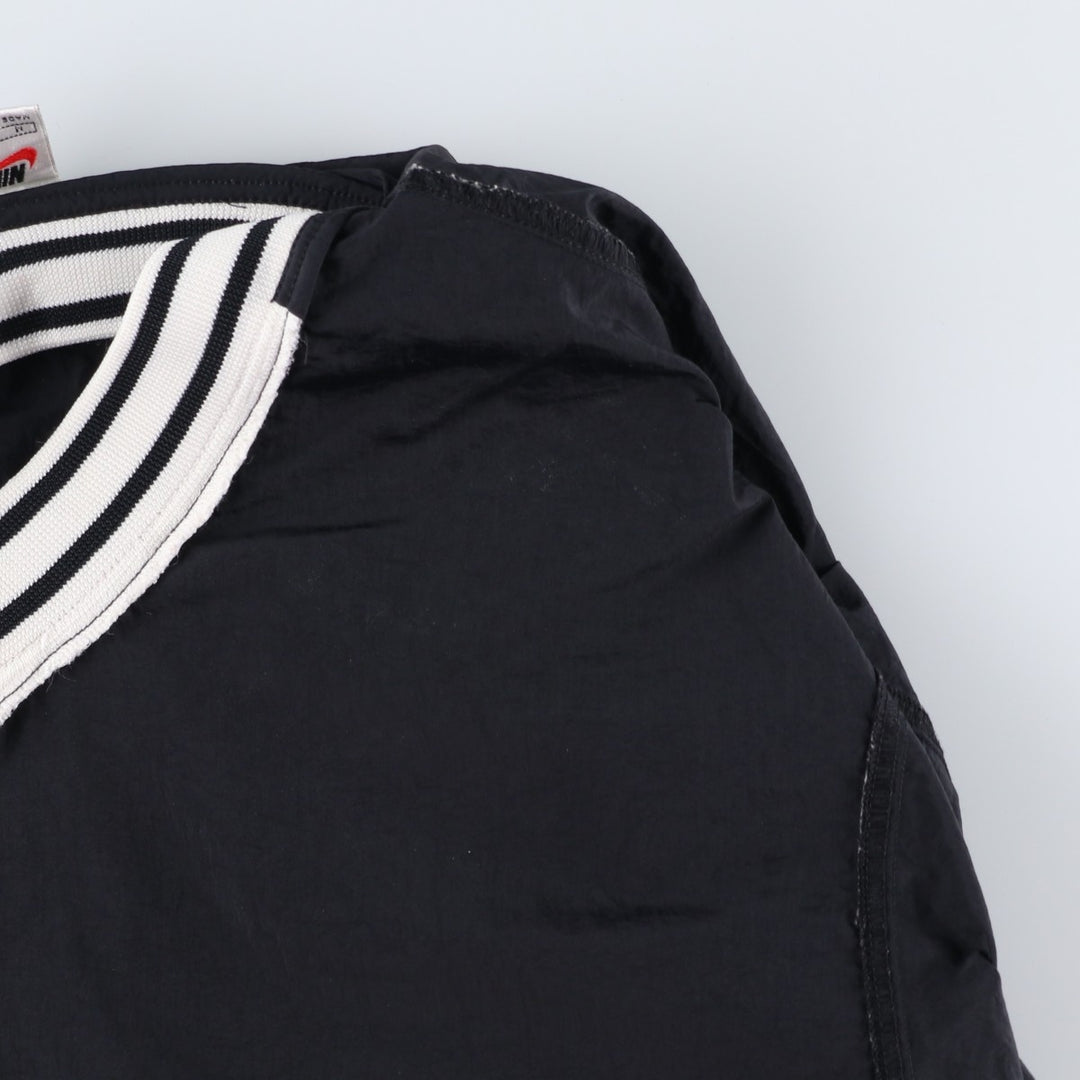 90'S Nike V-neck nylon pullover, men's size M, vintage Nylon black type Vintage Second Hand