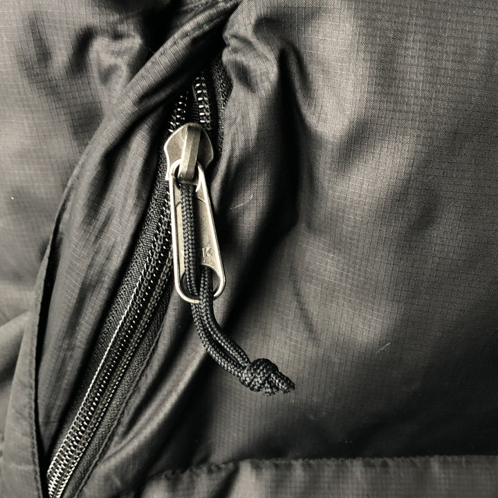 The North Face 550 Fill Power Goose Down Vest, Men's Size Medium Nylon black type Vintage Second Hand