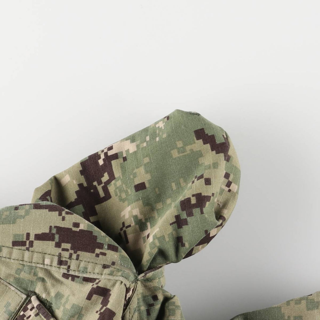 Authentic US Navy Camouflage Pattern Digital Camo Ripstop Cargo Pants, Made in USA, Men's Size W32 Nylon Khaki type sage green Vintage Second Hand