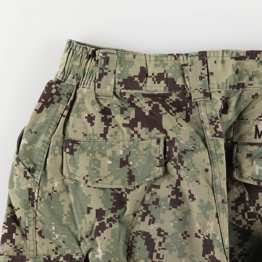 Authentic US Navy Camouflage Pattern Digital Camo Ripstop Cargo Pants, Made in USA, Men's Size W32 Nylon Khaki type sage green Vintage Second Hand