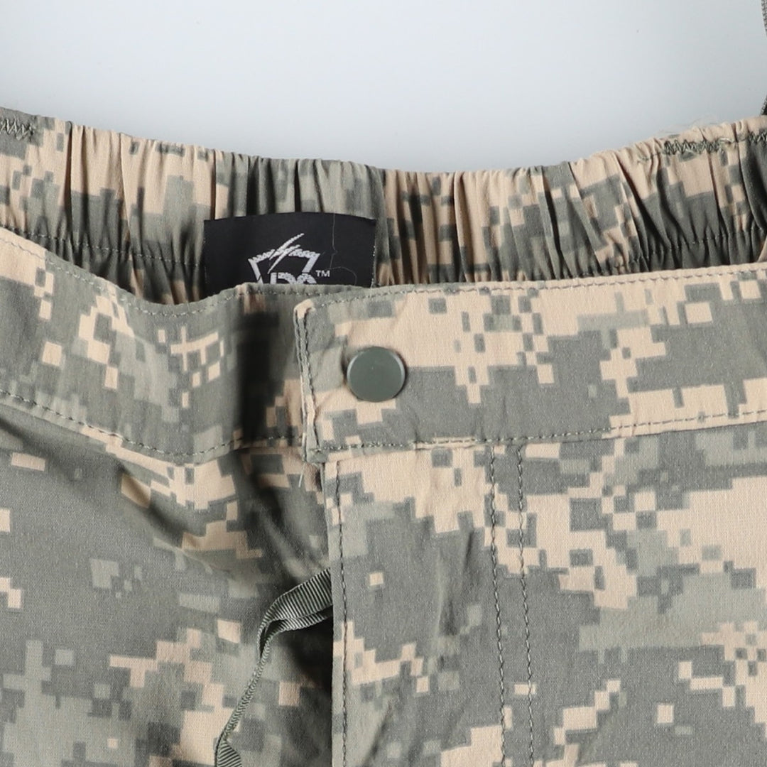 Oversized, authentic US military ECWCS Gen3 Level 5 Camouflage Pattern ACU Digital Camo Softshell Pants, Made in USA, Men's Size LR (equivalent to W41). Nylon Khaki type sage green Vintage Second Hand