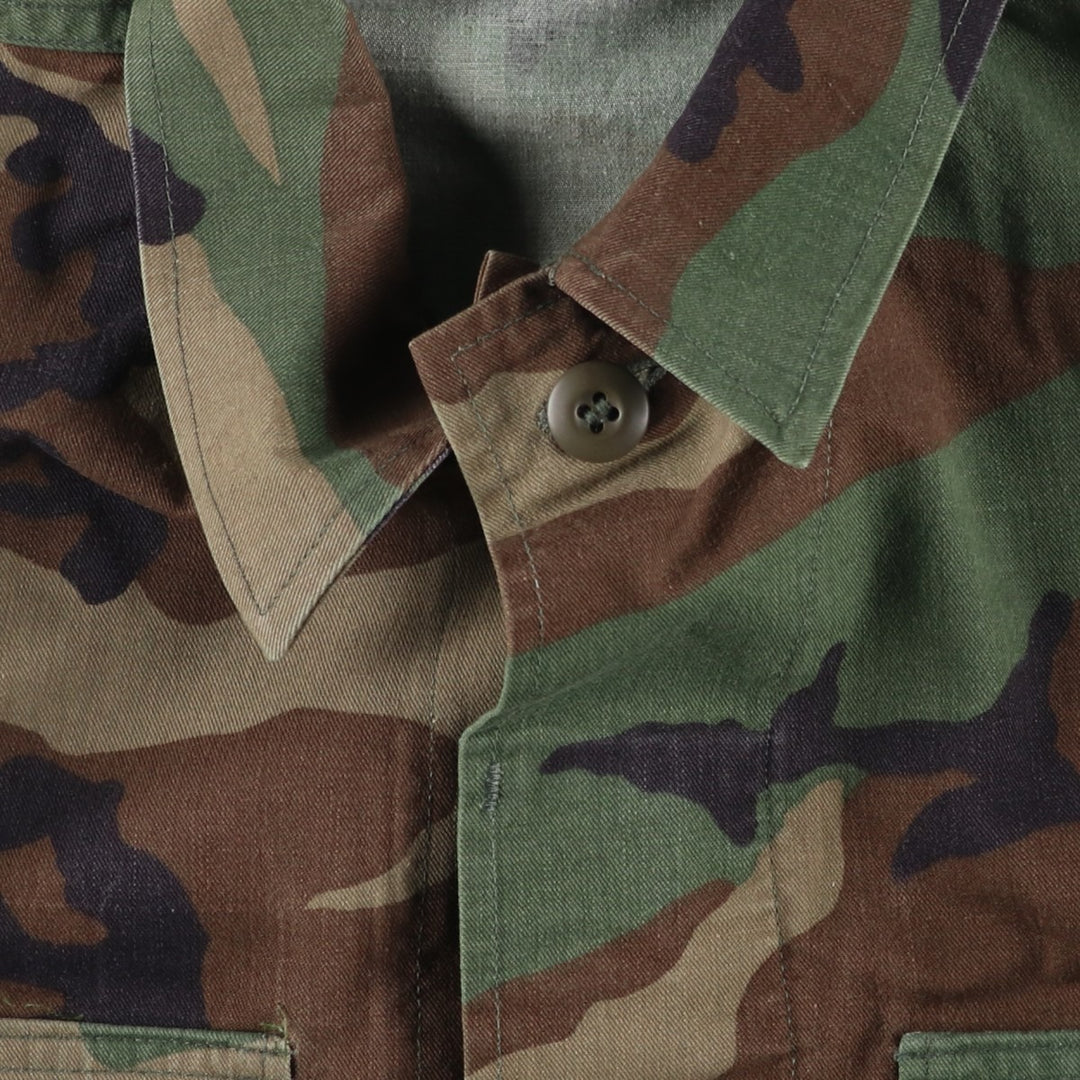 1990'S US Military Camouflage Pattern Woodland Camo BDU Military Jacket, Made in USA, Medium-Regular, Men's Size M, Vintage Nylon Khaki type Vintage Second Hand