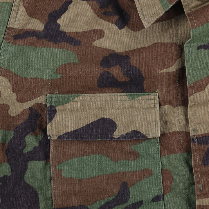 1990'S US Military Camouflage Pattern Woodland Camo BDU Military Jacket, Made in USA, Medium-Regular, Men's Size M, Vintage Nylon Khaki type Vintage Second Hand