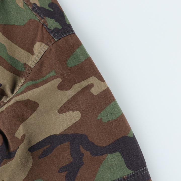 1990'S US Military Camouflage Pattern Woodland Camo BDU Military Jacket, Made in USA, Medium-Regular, Men's Size M, Vintage Nylon Khaki type Vintage Second Hand
