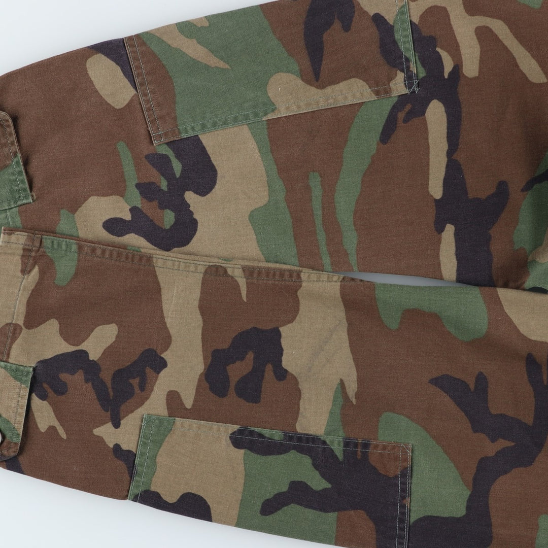 1990'S US Military Camouflage Pattern Woodland Camo BDU Military Jacket, Made in USA, Medium-Regular, Men's Size M, Vintage Nylon Khaki type Vintage Second Hand
