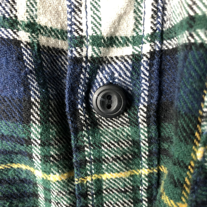 BLUENOTES Long Sleeve Light Flannel Check Shirt, Men's Size Medium cotton navy blue type Vintage Second Hand