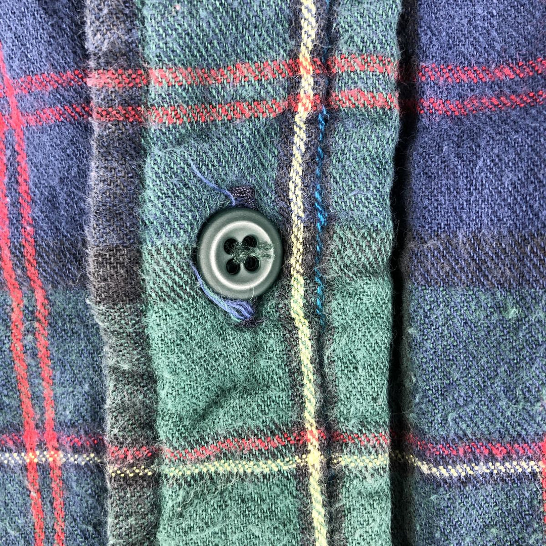LLBean Long Sleeve Flannel Check Shirt, Made in USA, Men's Size Medium cotton green type Vintage Second Hand