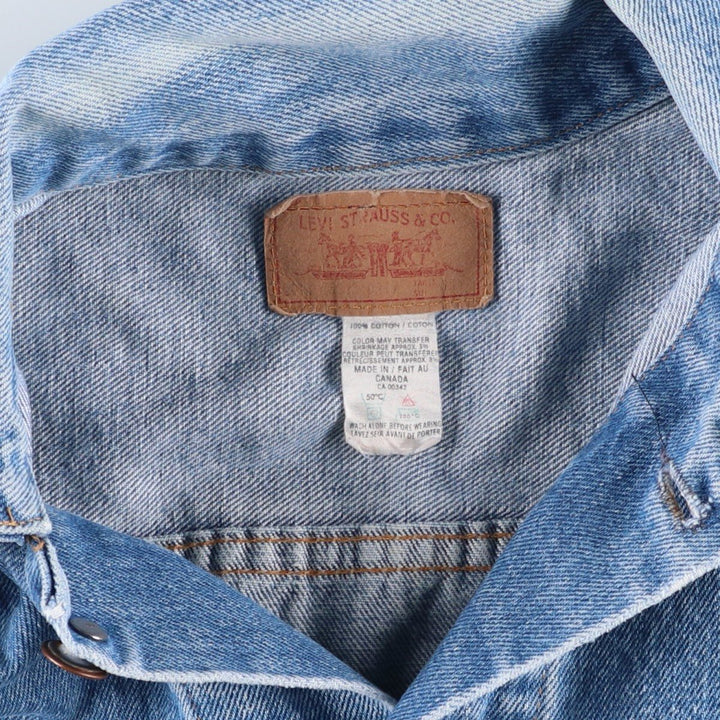 Vintage Levi's denim jacket, made in Canada, size S, men's size small cotton blue type Vintage Second Hand