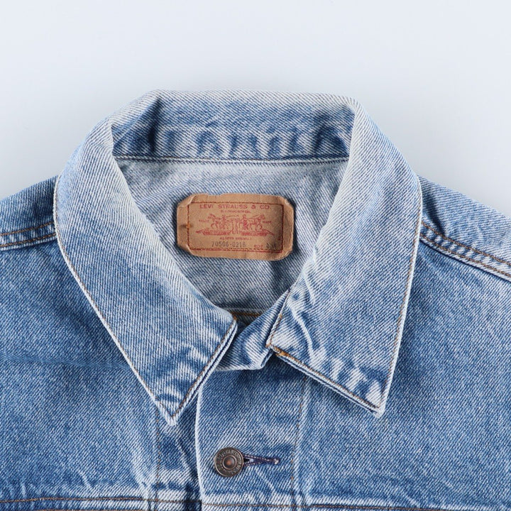 Vintage Levi's 70506-0216 denim jacket, made in the USA, size M. cotton blue type Vintage Second Hand