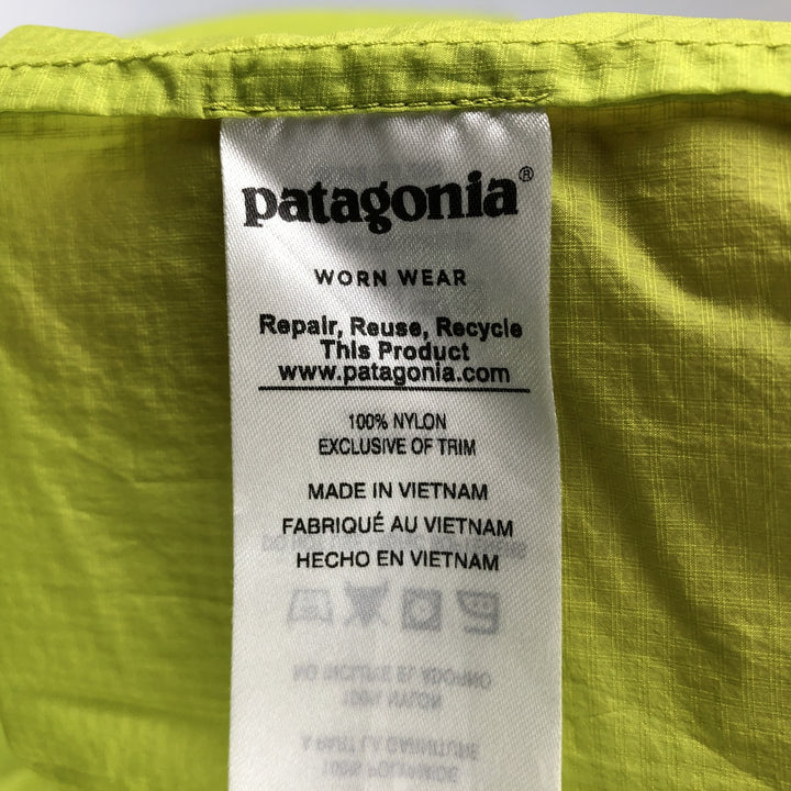 Patagonia 24141SP18 Ripstop Nylon Parka, Men's Size Medium Nylon green type yellow green Vintage Second Hand