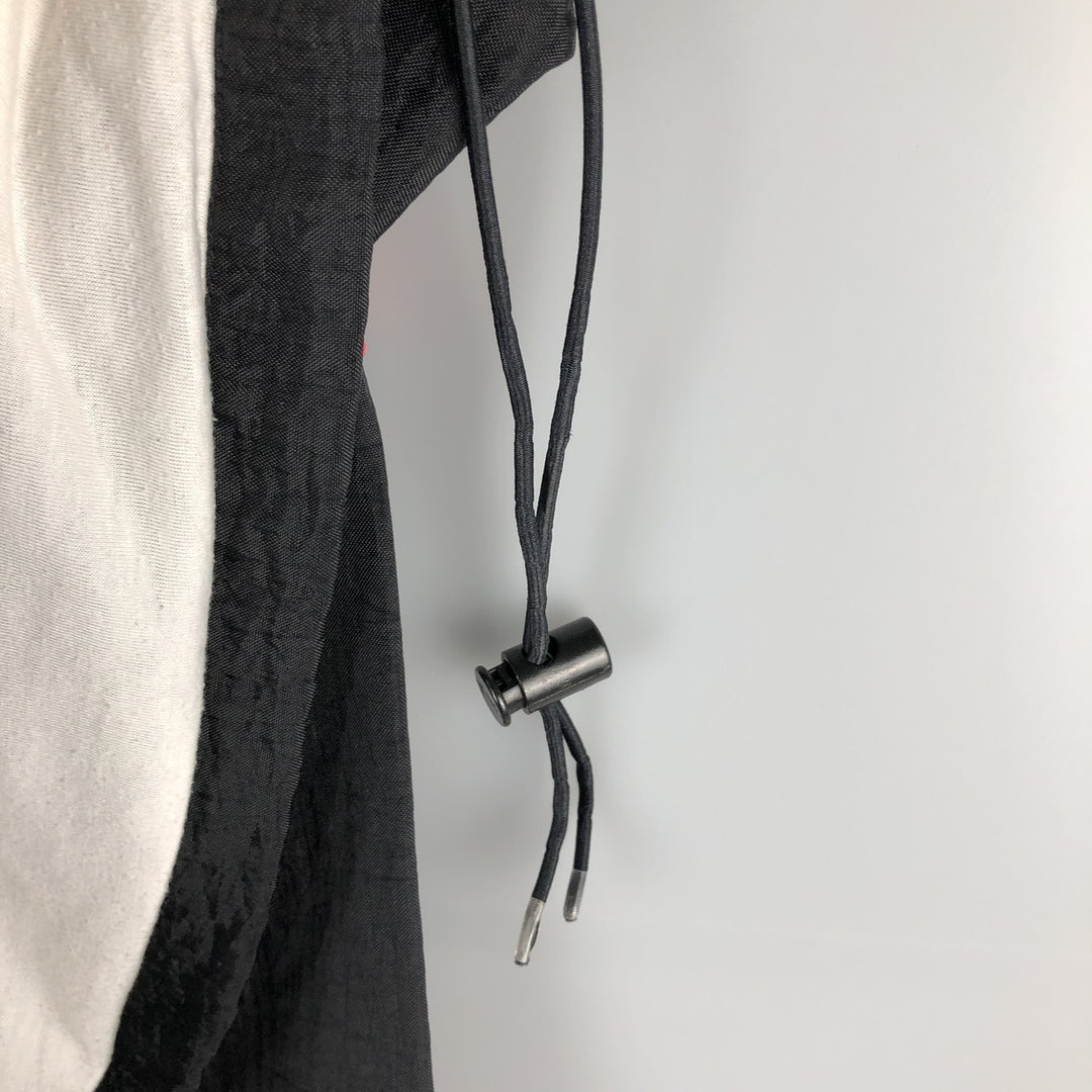 Champion V-neck nylon pullover, men's size M, vintage Nylon black type Vintage Second Hand