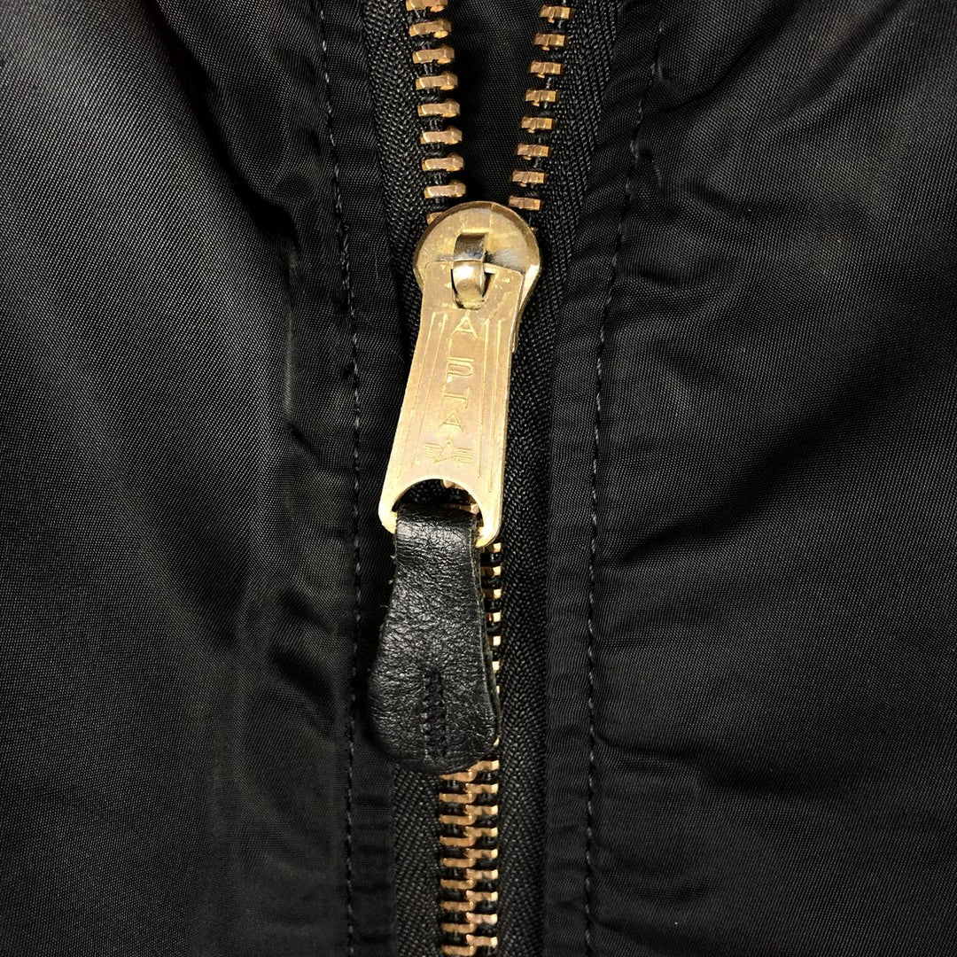 90'S civilian Alpha MA-1 style padded military flight jacket, made in the USA, men's size M, vintage Nylon black type Vintage Second Hand