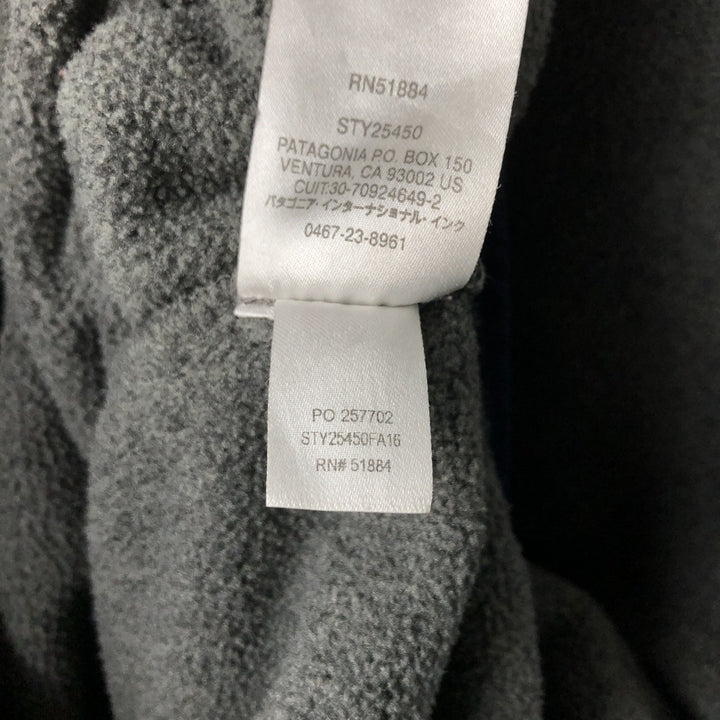 Patagonia Synchilla Snap-T 25450FA16 Half-Snap Fleece Pullover, Men's Size Medium polyester gray type Vintage Second Hand
