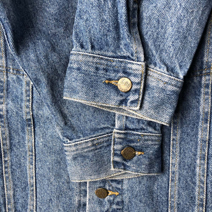 Vintage 1990'S Lee denim jacket, size PATD-153438, men's size L unclear blue type Vintage Second Hand