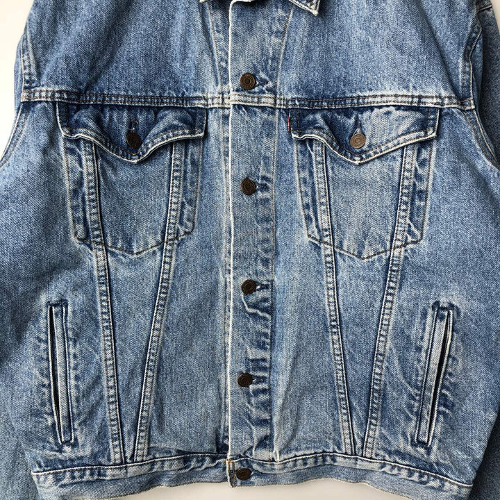 Vintage 1990'S Levi's 75525-4891 denim jacket, made in Canada, size M. cotton Blue type light blue Vintage Second Hand