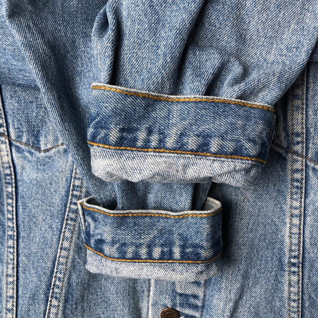 Vintage 1990'S Levi's 75525-4891 denim jacket, made in Canada, size M. cotton Blue type light blue Vintage Second Hand