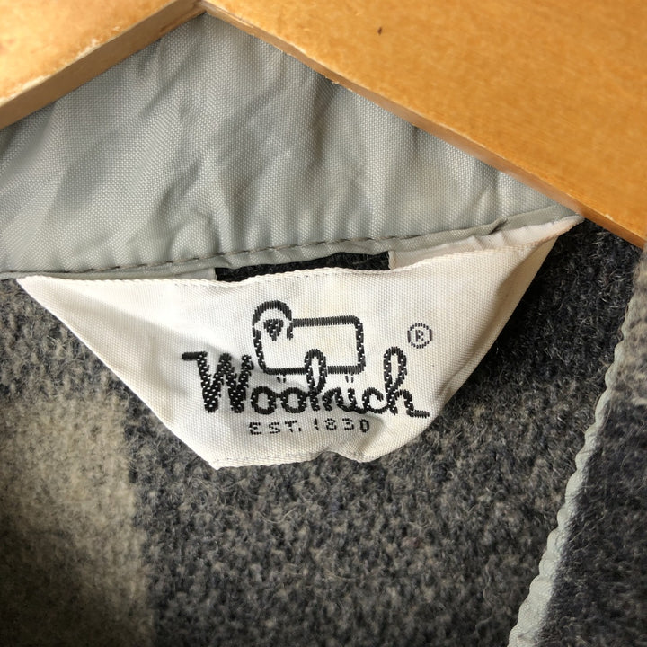 Vintage 1970'S WOOLRICH buffalo check wool shirt jacket, made in the USA, men's size XL wool gray type Vintage Second Hand