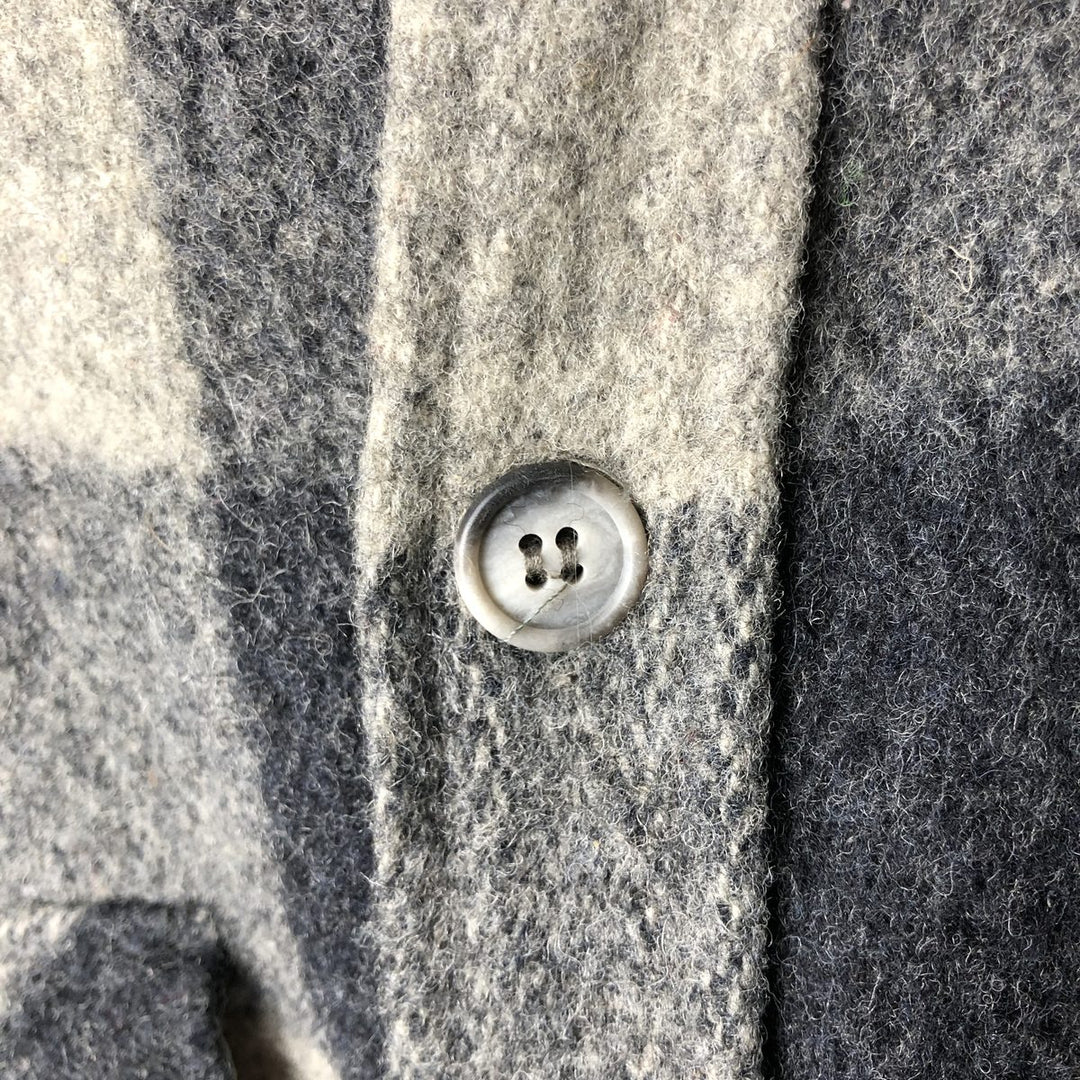 Vintage 1970'S WOOLRICH buffalo check wool shirt jacket, made in the USA, men's size XL wool gray type Vintage Second Hand