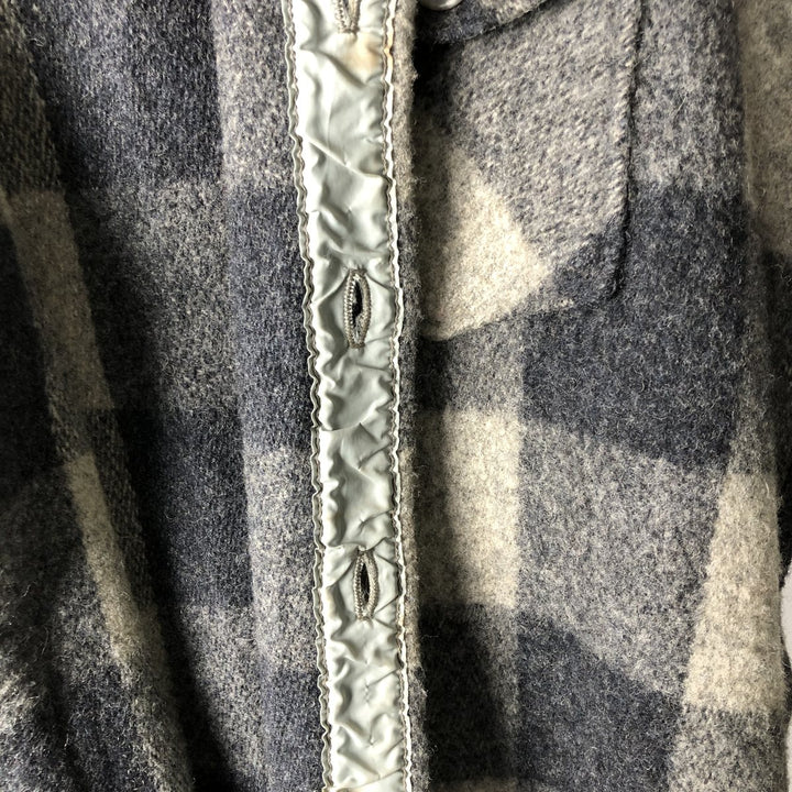 Vintage 1970'S WOOLRICH buffalo check wool shirt jacket, made in the USA, men's size XL wool gray type Vintage Second Hand