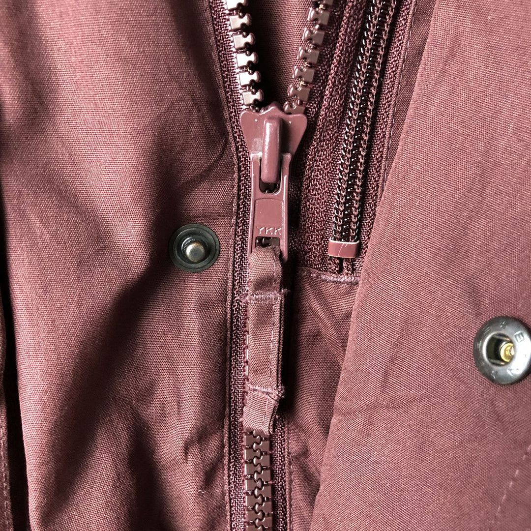90'S Cabelas Vintage Goose Down Vest, Men's Size Medium polyester burgundy type Vintage Second Hand