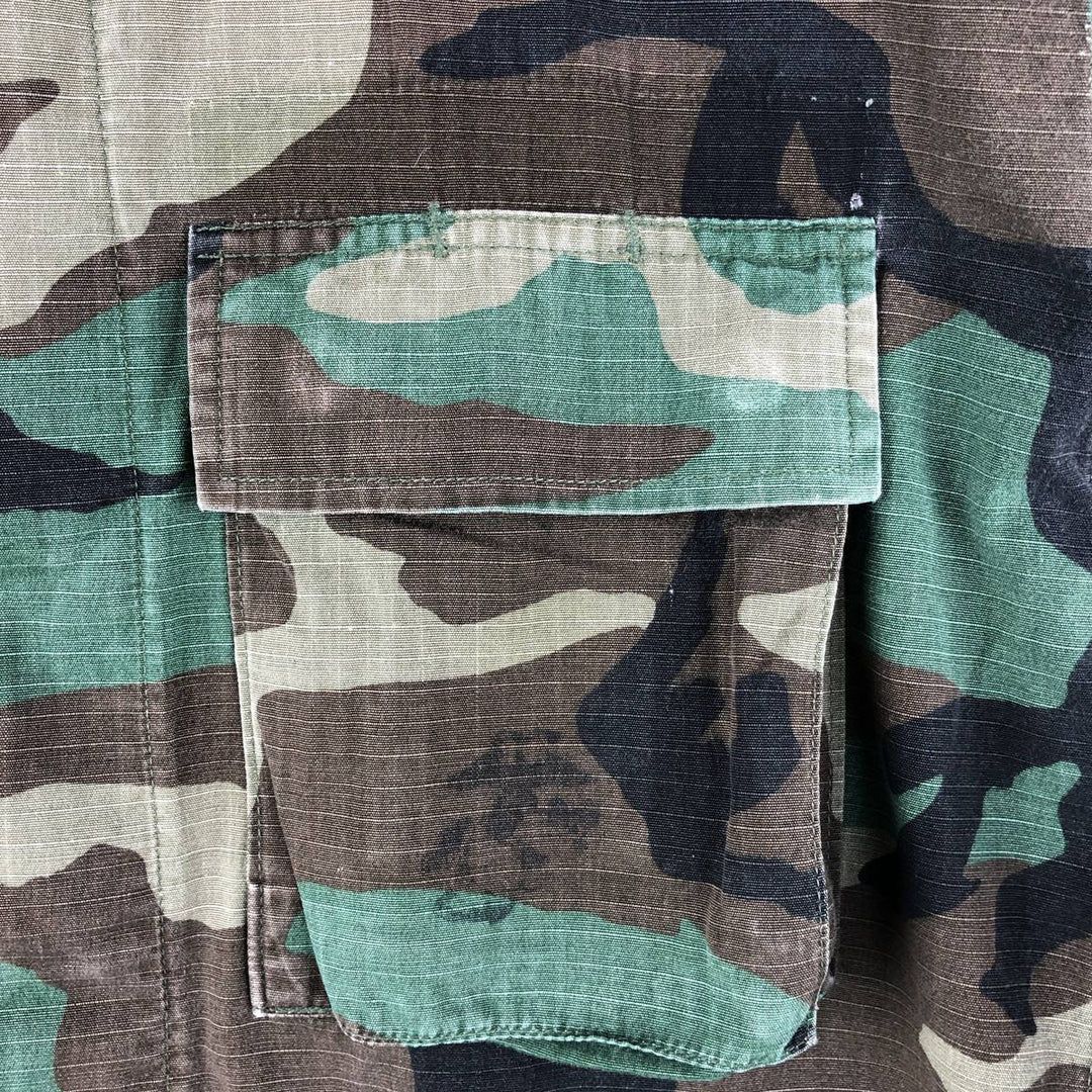 90'S US Military Camouflage Woodland Camo Ripstop Military Jacket, Made in USA, Small Regular, Men's Size Small cotton Khaki type Vintage Second Hand