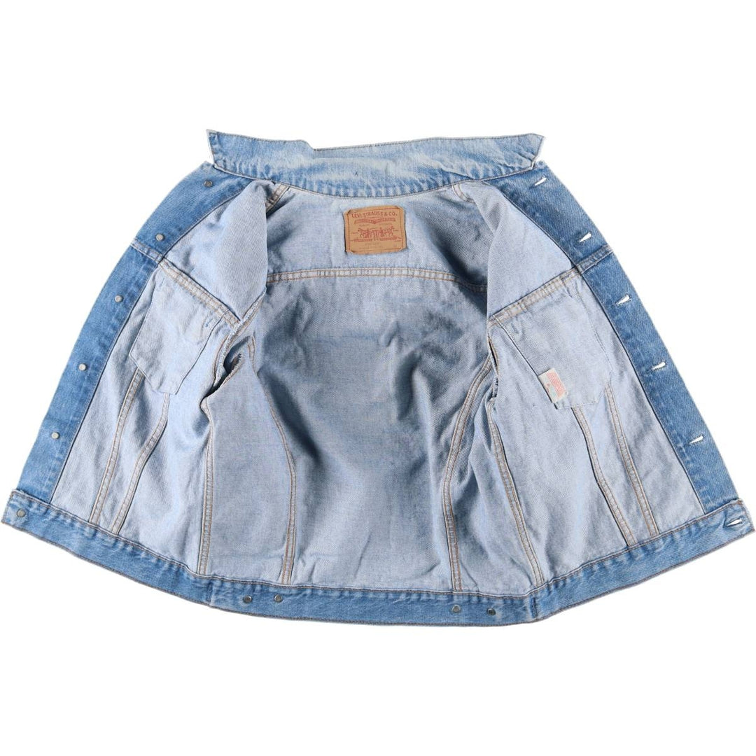 Vintage Levi's 75505-0211 denim jacket, made in Canada, size M. cotton blue type Vintage Second Hand