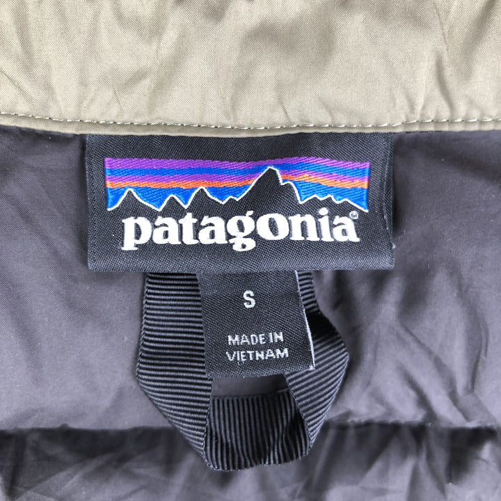 Patagonia Silent Down Shirt 27925FA19, Collared Down Jacket, Men's Size Small recycled polyester Khaki type Vintage Second Hand