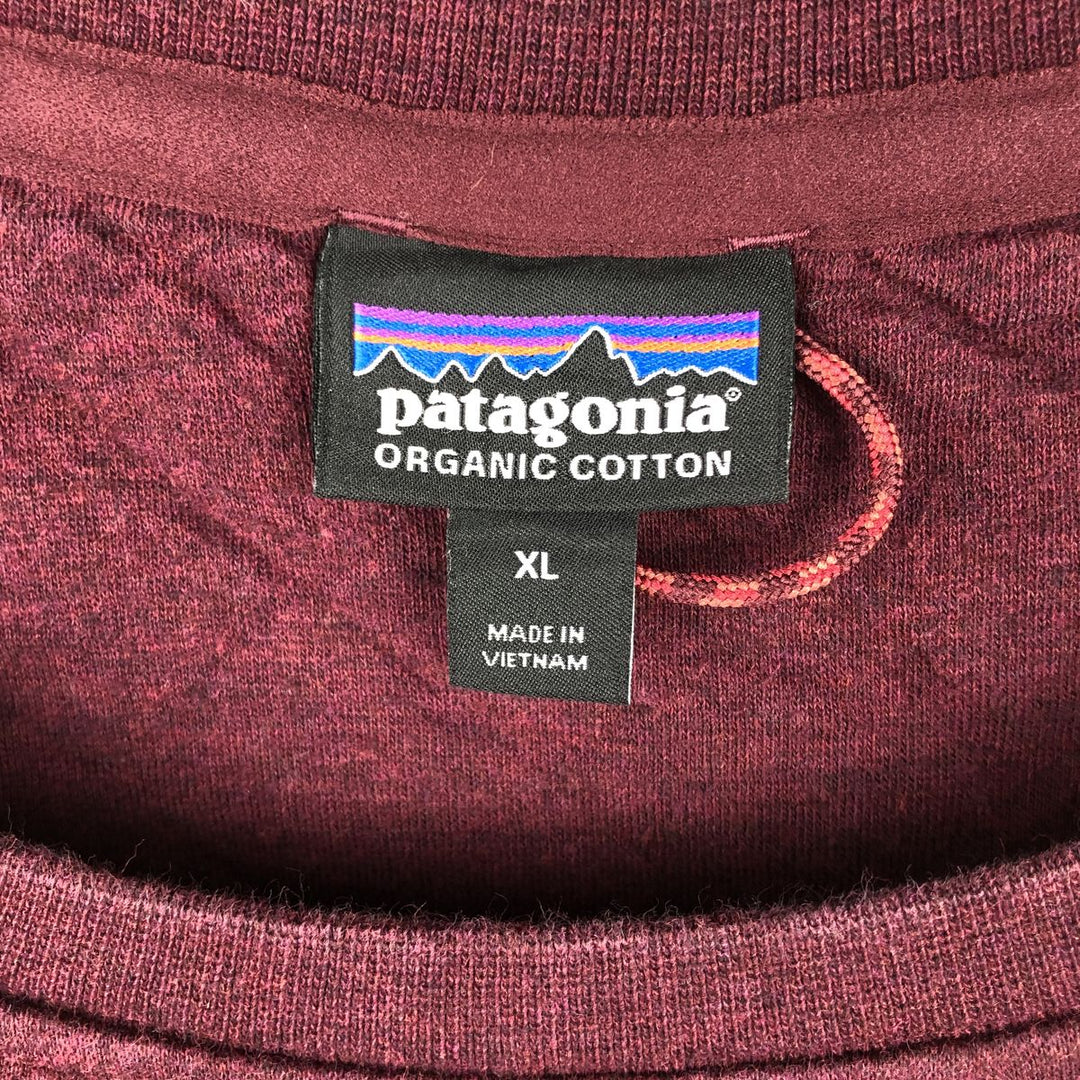 Patagonia Organic Cotton Quilted Crew Sweatshirt (25310FA20) with a Single Logo, Women's Size XL cotton wine-red Vintage Second Hand