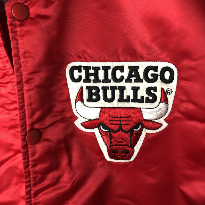 90'S Starter NBA Chicago Bulls Nylon Varsity Jacket, Men's Size XL Nylon red type Vintage Second Hand