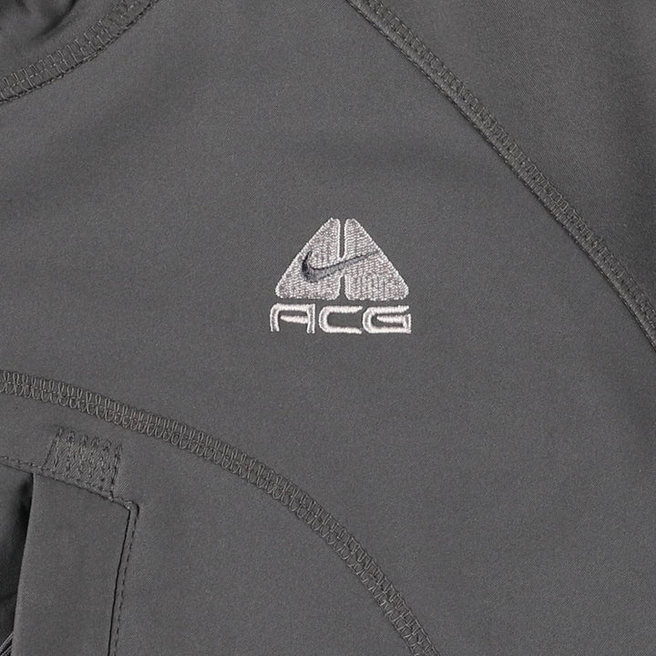 Nike ACG Windbreaker, Men's Size Medium polyester gray type Vintage Second Hand