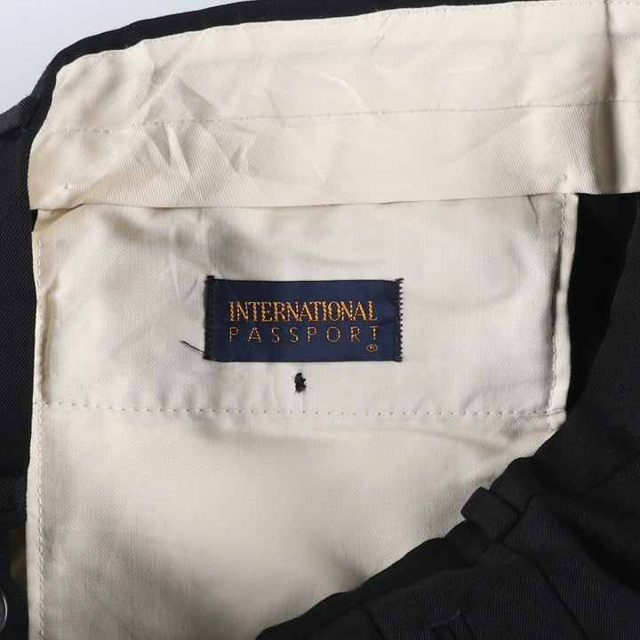 INTERNATIONAL PASSPORT Three-pleat Wool Pants, Men's Slacks, Vintage, Size W32 wool navy blue type Vintage Second Hand