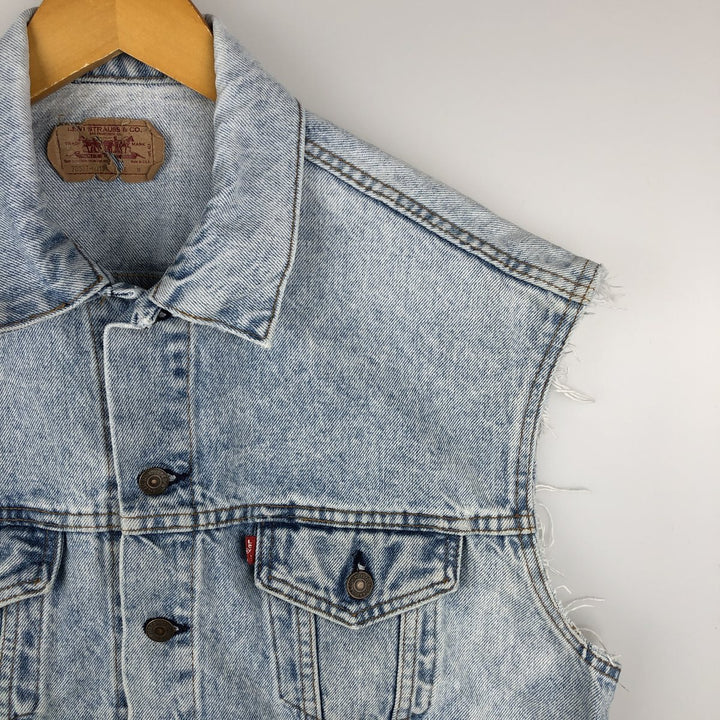 90'S Vintage Levi's Denim Vest, Made in USA, Men's Size Medium cotton blue type Vintage Second Hand