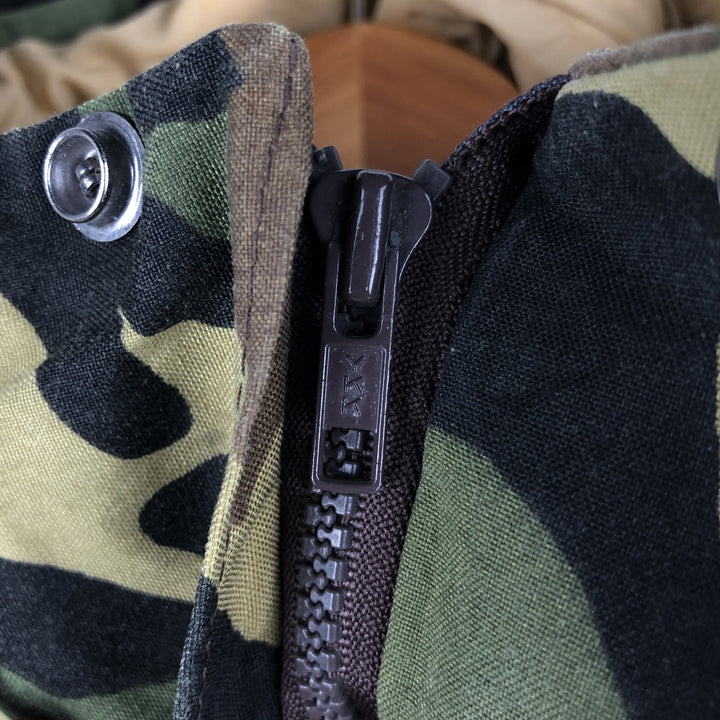 90'S Cabela's Gore-Tex Woodland Camo Padded Mountain Parka Shell Jacket, Made in USA, Men's Size Medium Nylon Khaki type Vintage Second Hand
